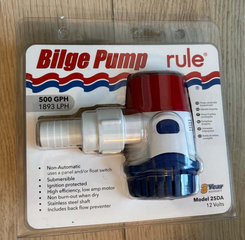 Rule 500GPH 1893 LPH  Standard Bilge Pump - 12V   model 25DA   NEW NIP